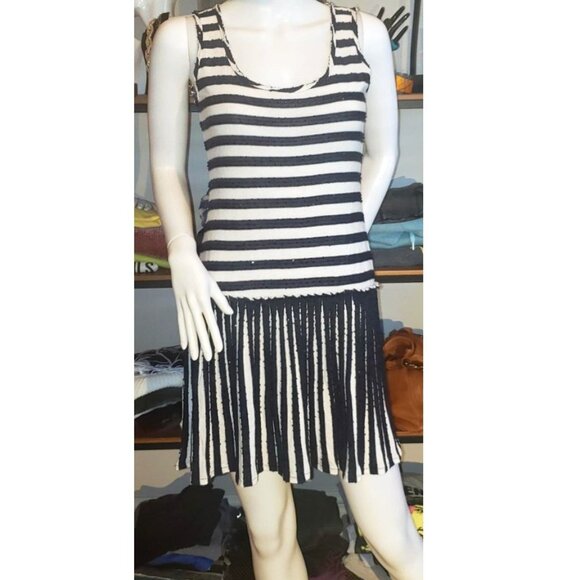 Striped mini drop waist pleated dress size 2 - Picture 2 of 8